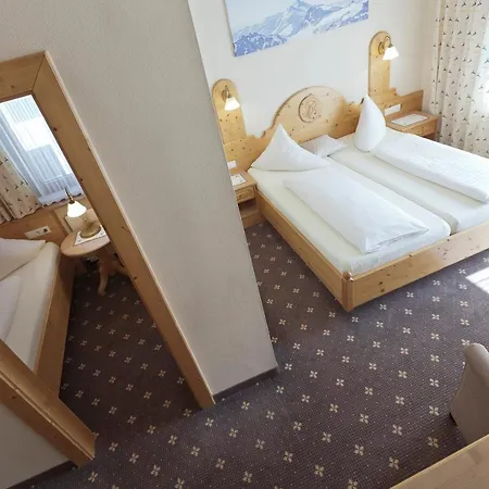 Hotel Garni Rifflsee 3* Sankt Leonhard im Pitztal
