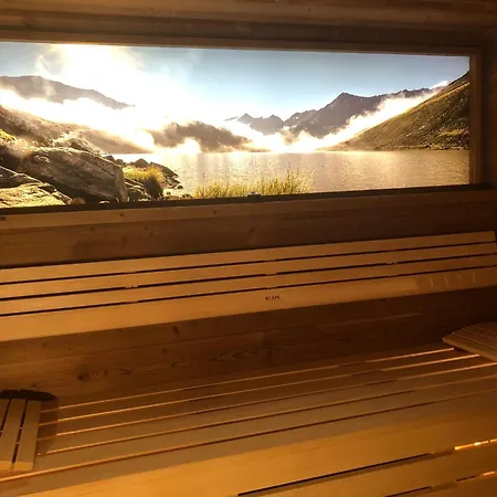Otel Garni Rifflsee Sankt Leonhard im Pitztal