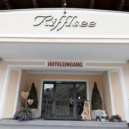 Hotel Garni Rifflsee Sankt Leonhard im Pitztal