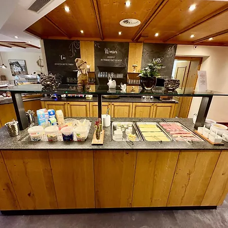 ホテル Garni Rifflsee