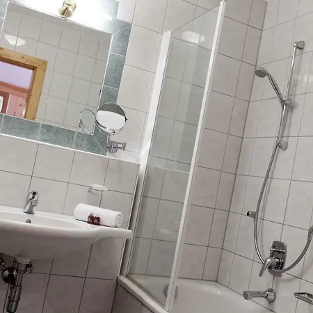 Garni Rifflsee Hotell Sankt Leonhard im Pitztal