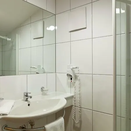 Garni Rifflsee Hotel St. Leonhard im Pitztal