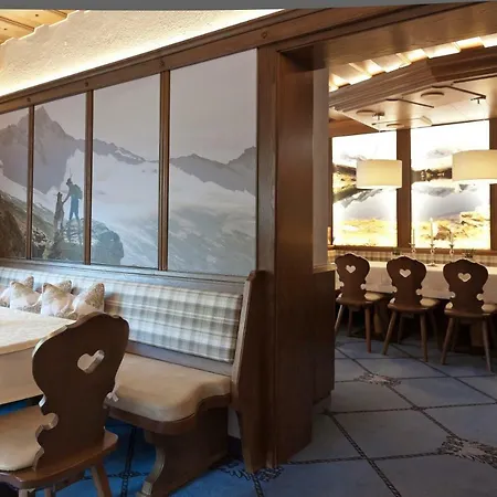 Hotell Garni Rifflsee Sankt Leonhard im Pitztal